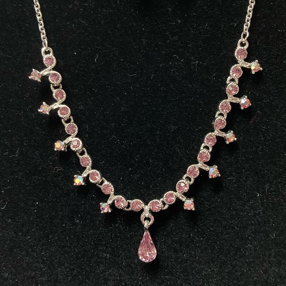 Aqua, Pink or Clear Teardrop necklace & 4 stone earrings set.  Silvertone metal. - Picture 5 of 9